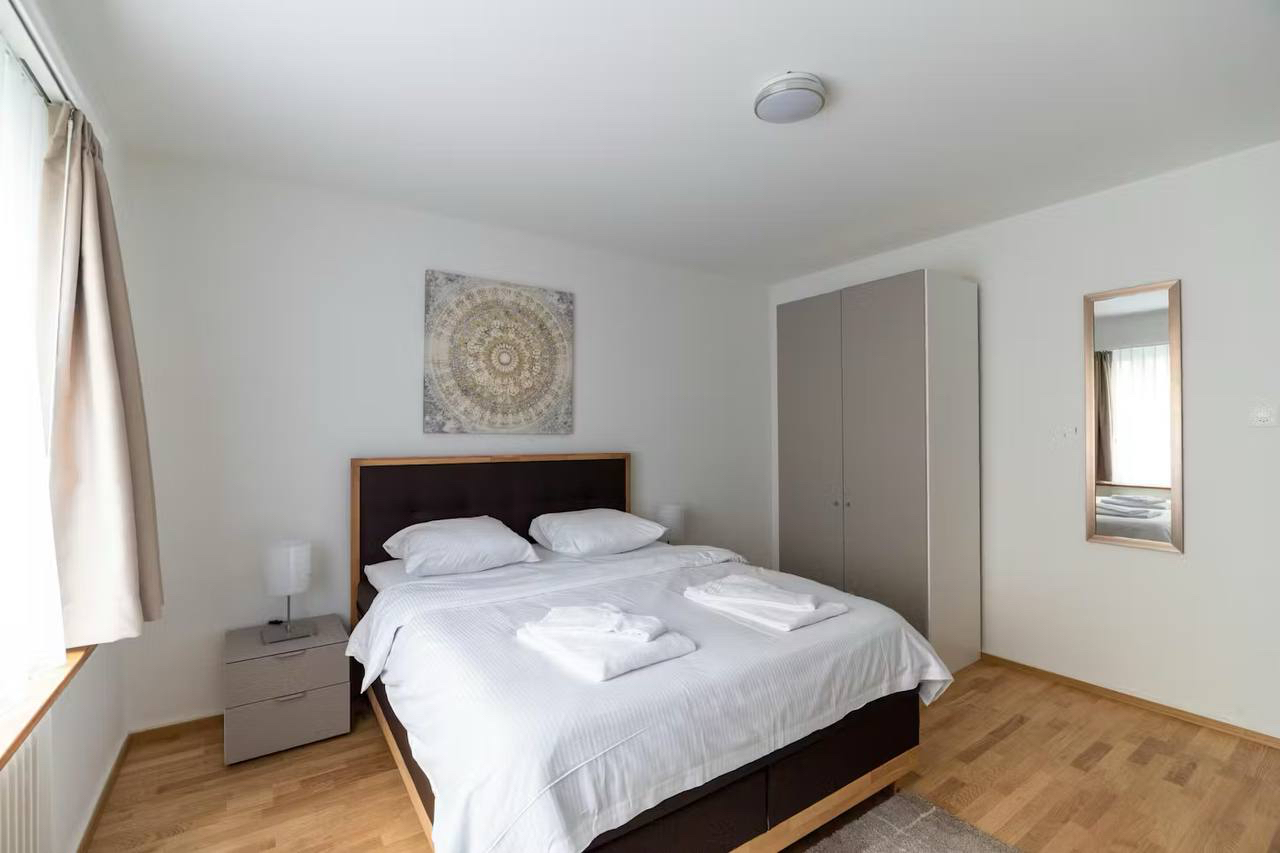 Appartement meublé 80m² – Centre-ville - Image 8